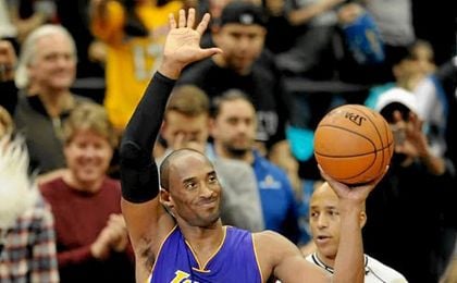 Más de 20 años en LA avalan la carrera de la leyenda viva de Kobe Bryant. Más de 20 años en LA avalan la carrera de la leyenda viva de Kobe Bryant.
