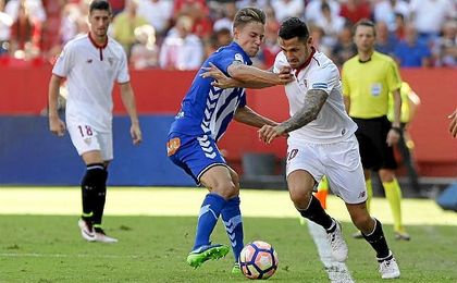 Nadie hizo más regates (6) ni creó más ocasiones (4) que Vitolo. Nadie hizo más regates (6) ni creó más ocasiones (4) que Vitolo.