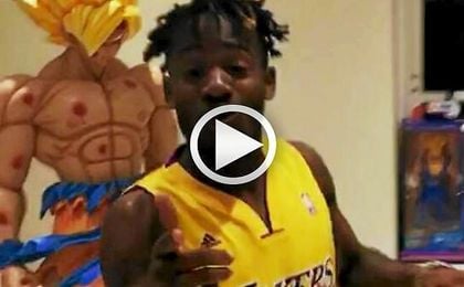 Michy Batshuayi enseña su "museo" de 'Dragon Ball' Michy Batshuayi enseña su "museo" de 'Dragon Ball'