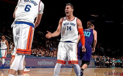 Willy Hernangómez estrena titularidad en la NBA con un doble-doble Willy Hernangómez estrena titularidad en la NBA con un doble-doble