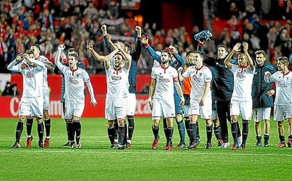 La plantilla sevillista ha pedido el apoyo de la afición para este domingo. La plantilla sevillista ha pedido el apoyo de la afición para este domingo.