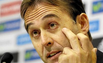 Lopetegui: "No cerramos la puerta a nadie y menos a Iker" Lopetegui: "No cerramos la puerta a nadie y menos a Iker"