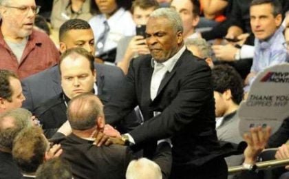 Los New York Knicks levantan la prohibición a Charles Oakley Los New York Knicks levantan la prohibición a Charles Oakley