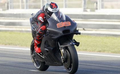 Lorenzo: "Hemos empezado mucho mejor que en Sepang" Lorenzo: "Hemos empezado mucho mejor que en Sepang"