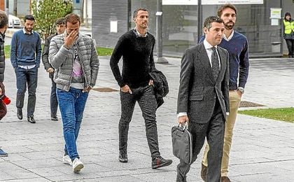 Imagen de archivo de Molina, Amaya y Figueras llegando a los juzgados de Pamplona. Imagen de archivo de Molina, Amaya y Figueras llegando a los juzgados de Pamplona.