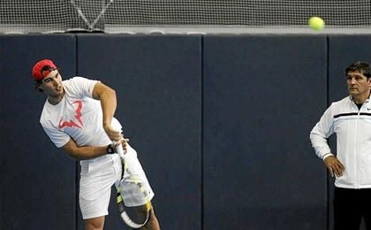 Nadal: "Mucho antes que mi entrenador, Toni es mi tío" Nadal: "Mucho antes que mi entrenador, Toni es mi tío"