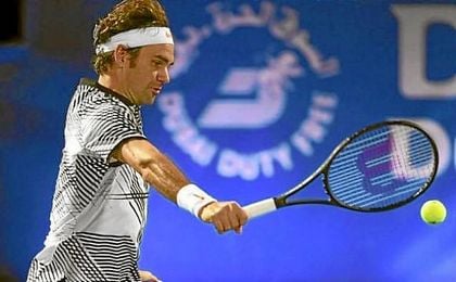 Federer pasa a la siguiente ronda en Dubai. Federer pasa a la siguiente ronda en Dubai.