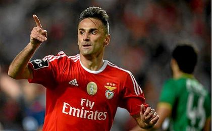 El brasileño Jonas renueva con el Benfica hasta 2019 El brasileño Jonas renueva con el Benfica hasta 2019
