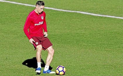 Fernando Torres no quiere que el equipo se confíe. Fernando Torres no quiere que el equipo se confíe.