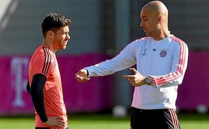 Guardiola, sobre Xabi Alonso: "Volverá pronto como entrenador" Guardiola, sobre Xabi Alonso: "Volverá pronto como entrenador"