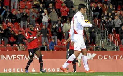 El Rayo no levanta cabeza y se acerca a Segunda B El Rayo no levanta cabeza y se acerca a Segunda B
