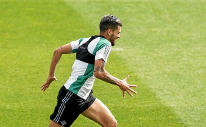 Ceballos es una pieza cotizadísima en el mercado. Ceballos es una pieza cotizadísima en el mercado.
