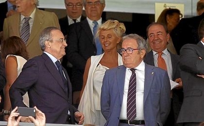 Sabalza, en el palco del Santiago Bernabéu. Sabalza, en el palco del Santiago Bernabéu.