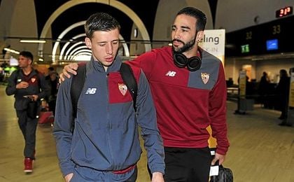 Los compatriotas están haciendo mucho por la adaptación de Lenglet. Los compatriotas están haciendo mucho por la adaptación de Lenglet.