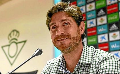 Víctor: "Petros es el mejor ejemplo para la plantilla" Víctor: "Petros es el mejor ejemplo para la plantilla"