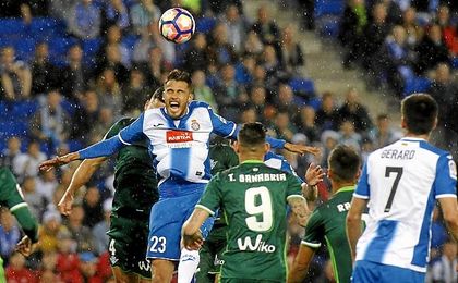 Sanabria fue un incordio para la defensa del Espanyol. Sanabria fue un incordio para la defensa del Espanyol.
