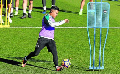 Hasta Zozulia, Fabián y Musonda han jugado con la camiseta del Betis más que Nahuel Leiva. Hasta Zozulia, Fabián y Musonda han jugado con la camiseta del Betis más que Nahuel Leiva.