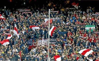 La pancarta de Biris podrá volver a entrar al Sánchez-Pizjuán. La pancarta de Biris podrá volver a entrar al Sánchez-Pizjuán.
