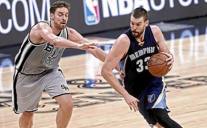 Los hermanos Gasol dieron un buen espectáculo. Los hermanos Gasol dieron un buen espectáculo.