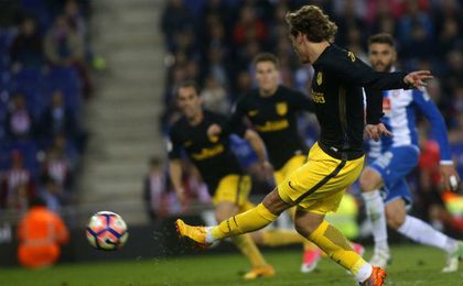 Este remate de Griezmann dio los tres puntos al Atlético. Este remate de Griezmann dio los tres puntos al Atlético.