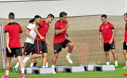 Imagen de un entrenamiento del Sevilla. Imagen de un entrenamiento del Sevilla.
