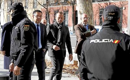Bartomeu y Rosell, señalados. Bartomeu y Rosell, señalados.