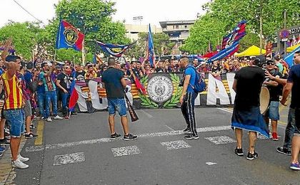 Cinco ´Boixos Nois´, detenidos por asaltar un comercio cerca del Calderón. Cinco ´Boixos Nois´, detenidos por asaltar un comercio cerca del Calderón.