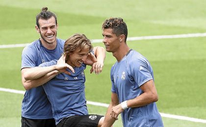 Zidane convoca a toda la plantilla, incluido Cristiano, para la Supercopa Zidane convoca a toda la plantilla, incluido Cristiano, para la Supercopa