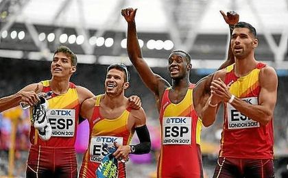 El equipo español de 4x400 acabó quinto y con récord nacional. El equipo español de 4x400 acabó quinto y con récord nacional.