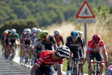 Alberto Contador reaparece y hace temblar la Vuelta Alberto Contador reaparece y hace temblar la Vuelta