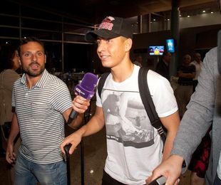 Emre Mor llega a Vigo para cerrar su fichaje por el Celta Emre Mor llega a Vigo para cerrar su fichaje por el Celta