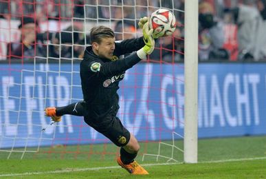 El Levante ficha al portero australiano Langerak hasta 2019 El Levante ficha al portero australiano Langerak hasta 2019