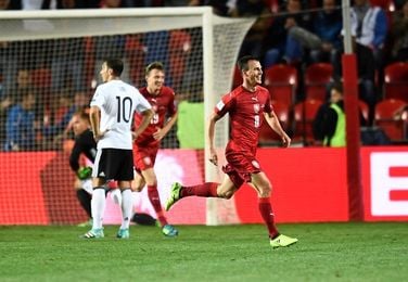 1-2. Alemania vence en Praga y da otro paso hacia Rusia 1-2. Alemania vence en Praga y da otro paso hacia Rusia