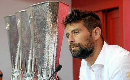 Coke se despidió del Sevilla el 1 de agosto de 2016. Coke se despidió del Sevilla el 1 de agosto de 2016.