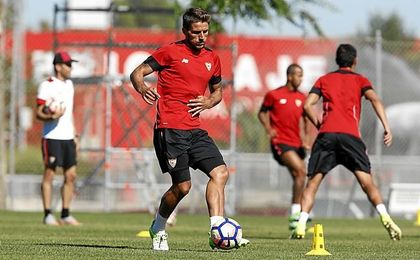Carriço, durante un entrenamiento del Sevilla. Carriço, durante un entrenamiento del Sevilla.
