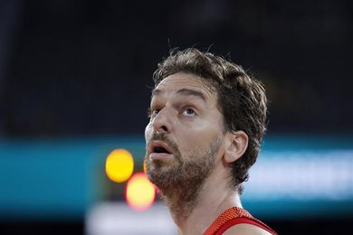 Pau Gasol no jugará por descanso y Abrines por estar en tratamiento Pau Gasol no jugará por descanso y Abrines por estar en tratamiento