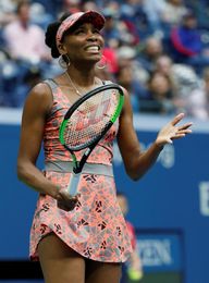 Venus Williams gana en octavos a la española Carla Suárez Venus Williams gana en octavos a la española Carla Suárez