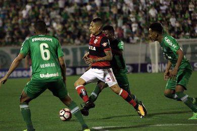 0-0. Chapecoense y Flamengo empatan y aplazan la definición para la próxima semana 0-0. Chapecoense y Flamengo empatan y aplazan la definición para la próxima semana