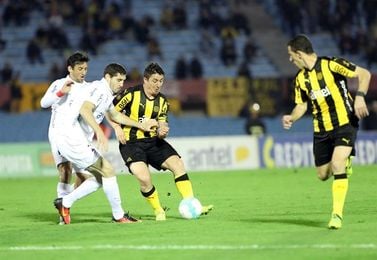 El clásico Nacional-Peñarol marca la quinta jornada del Clausura uruguayo El clásico Nacional-Peñarol marca la quinta jornada del Clausura uruguayo