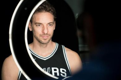 Pau Gasol: "Llego para ser mejor que la pasada temporada al igual que los Spurs" Pau Gasol: "Llego para ser mejor que la pasada temporada al igual que los Spurs"