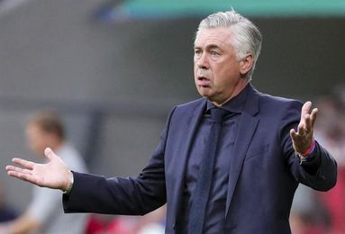 Hoeness: "Ancelotti logró poner en su contra a cinco jugadores" Hoeness: "Ancelotti logró poner en su contra a cinco jugadores"