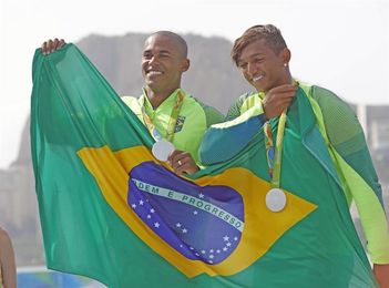 Deportistas brasileños muestran su indignación tras la detención de Nuzman Deportistas brasileños muestran su indignación tras la detención de Nuzman