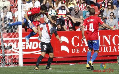 El filial se llevó una goleada de Gijón. El filial se llevó una goleada de Gijón.