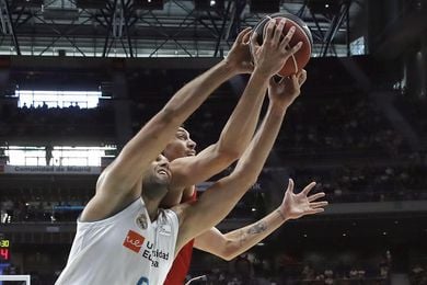 El Real Madrid, nuevo líder tras el tropiezo del Unicaja en Fuenlabrada El Real Madrid, nuevo líder tras el tropiezo del Unicaja en Fuenlabrada
