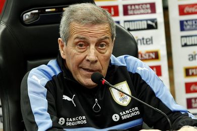 Tabárez: "No nos consideramos clasificados hasta que le ganemos a Bolivia" Tabárez: "No nos consideramos clasificados hasta que le ganemos a Bolivia"