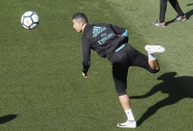 Marcelo, Theo y Benzema entran en una convocatoria sin Varane ni Casemiro Marcelo, Theo y Benzema entran en una convocatoria sin Varane ni Casemiro