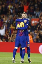 Un solitario gol de Deulofeu da ventaja al Barcelona tras el primer tiempo Un solitario gol de Deulofeu da ventaja al Barcelona tras el primer tiempo