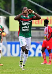 Tres equipos buscan el liderato del Motagua Tres equipos buscan el liderato del Motagua