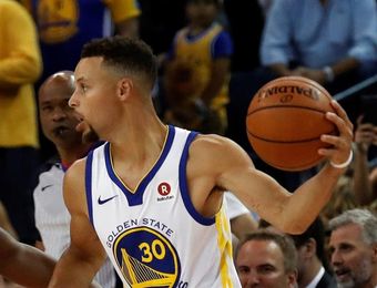 117-112. Curry anota triple clave y Warriors consigue la victoria 117-112. Curry anota triple clave y Warriors consigue la victoria