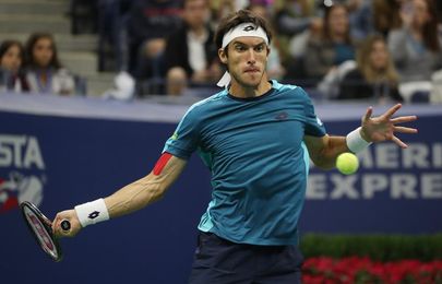 Leonardo Mayer se retira en Basilea y Fucsovics pasa a cuartos Leonardo Mayer se retira en Basilea y Fucsovics pasa a cuartos